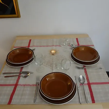 스튜디오 콜리네타 아파트 *